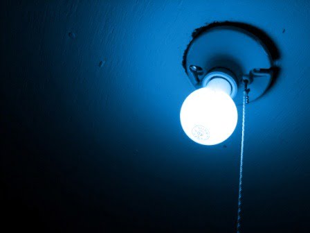 Avoid blue light before sleep
